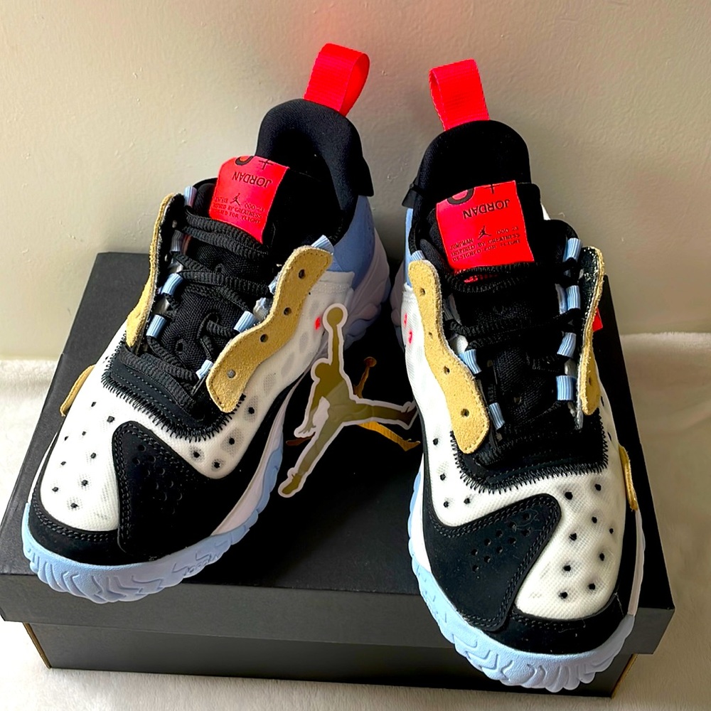 NIB! Nike Jordan Delta sz 5Y